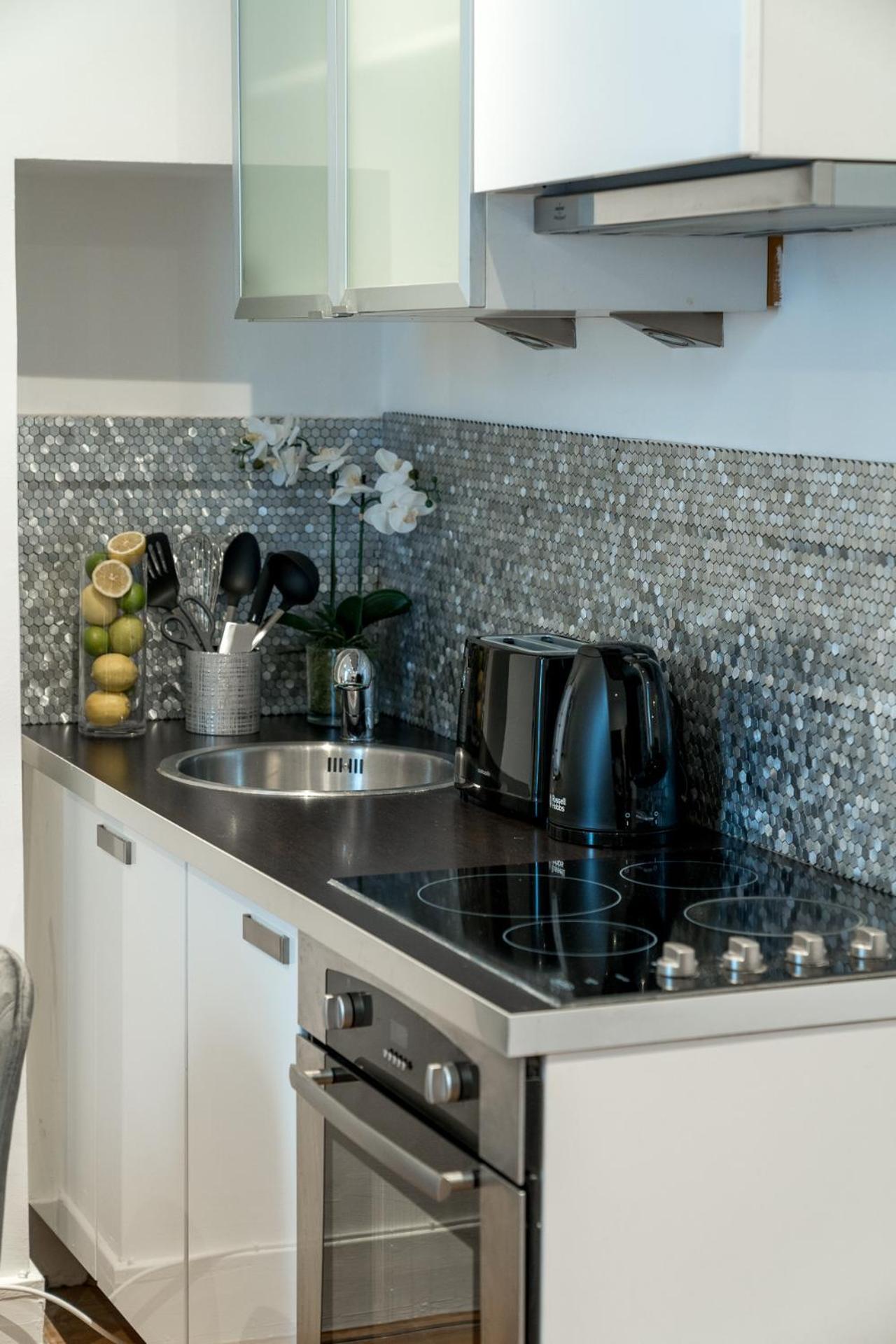 Paddington Praed St Apartment London